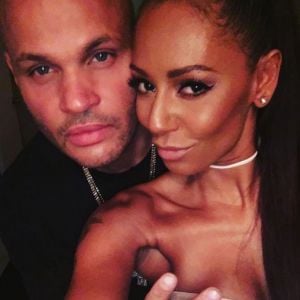 Mel B pose avec Stephen Belafonte sur Instagram.