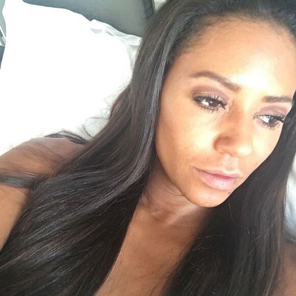 Mel B pose sur Instagram.