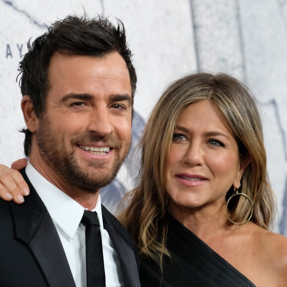 Justin Theroux et sa femme Jennifer Aniston à la première de la saison 3 de ''The Leftovers au Avalon Hollywood à Hollywood, le 4 avril 2017