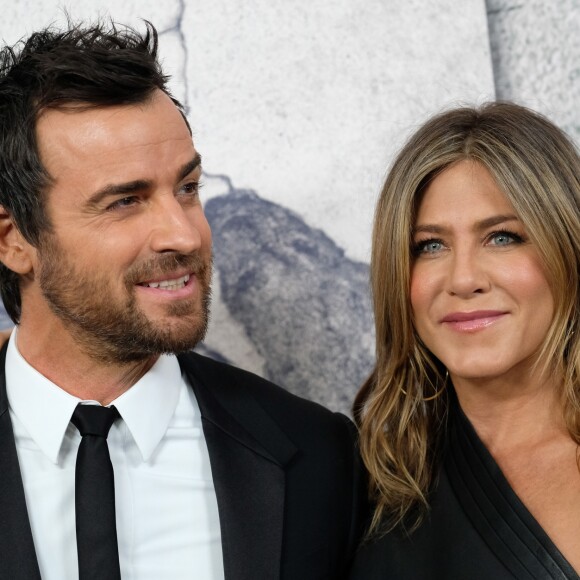 Justin Theroux et sa femme Jennifer Aniston à la première de la saison 3 de ''The Leftovers au Avalon Hollywood à Hollywood, le 4 avril 2017