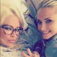  Photo de Jenna Jameson et son amie Miss Shay à l'hôpital. Avril 2017. 