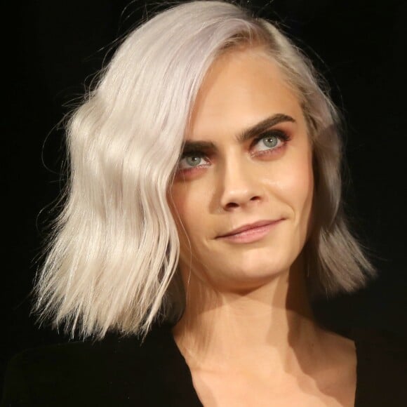 Cara Delevingne au gala "Unite4:Humanity" de la fondation "unite4:good" à l'hôtel Beverly Wilshire. Beverly Hills, le 7 avril 2017.