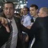 Louis Morin agressé par un agent de sécurité - "Le Petit Journal", Canal+, lundi 10 avril 2017, Canal+