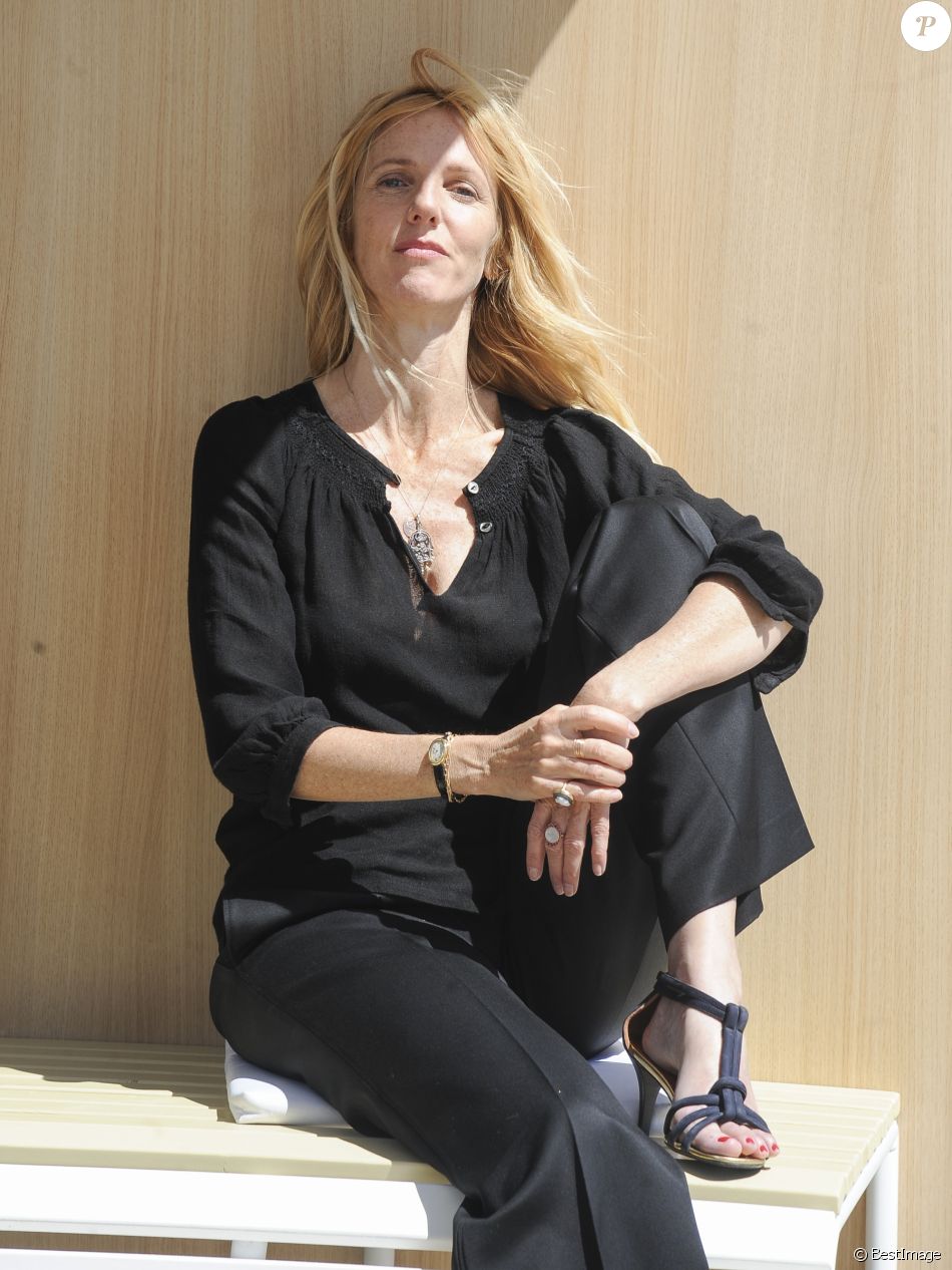 Sandrine Kiberlain à la plage Nespresso . - Photocall organisé à l