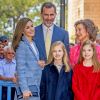 Le roi Felipe VI d'Espagne et son épouse la reine Letizia, leurs filles les princesses Leonor et Sofia et la reine Sofia ont assisté à la messe de Pâques en la cathédrale de Palma de Majorque, le 16 avril 2017