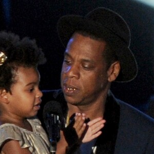 Blue Ivy, Jay-Z et Beyoncé sur la scène des MTV Video Music Awards le 24 août 2014 