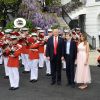 Le président des Etats-Unis Donald Trump, sa femme Melania Trump et leur fils Barron célèbrent Pâques à la Maison Blanche, à Washington, le 17 avril 2017.