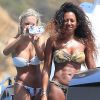 Melanie Brown (Mel B) en compagnie de la baby-sitter allemande Lorraine Gilles sur un yacht avec des amis à Ibiza le 3 juillet 2016.