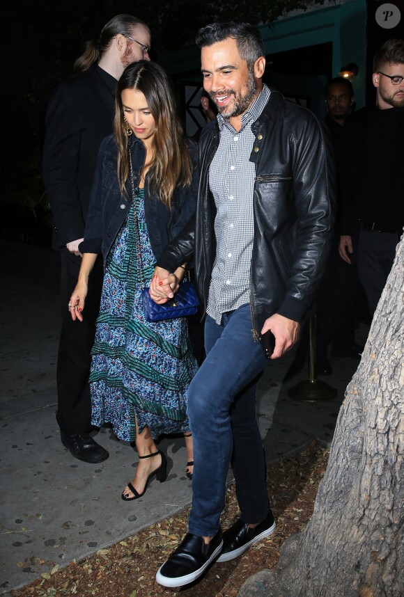 Cash Warren et sa femme Jessica Alba - Arrivées des célébrités au 40ème anniversaire de Jennifer Meyer au Peppermint à West Hollywood le 22 avril 2017.