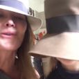 Carla Bruni chantant avec sa fille Giulia (5 ans) sur Instagram pour rendre hommage à Chuck Berry le 19 mars 2017