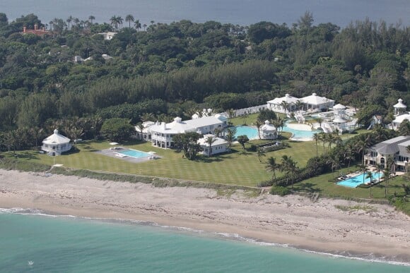 Vue aérienne de la villa de Céline Dion, sous le soleil de Floride.