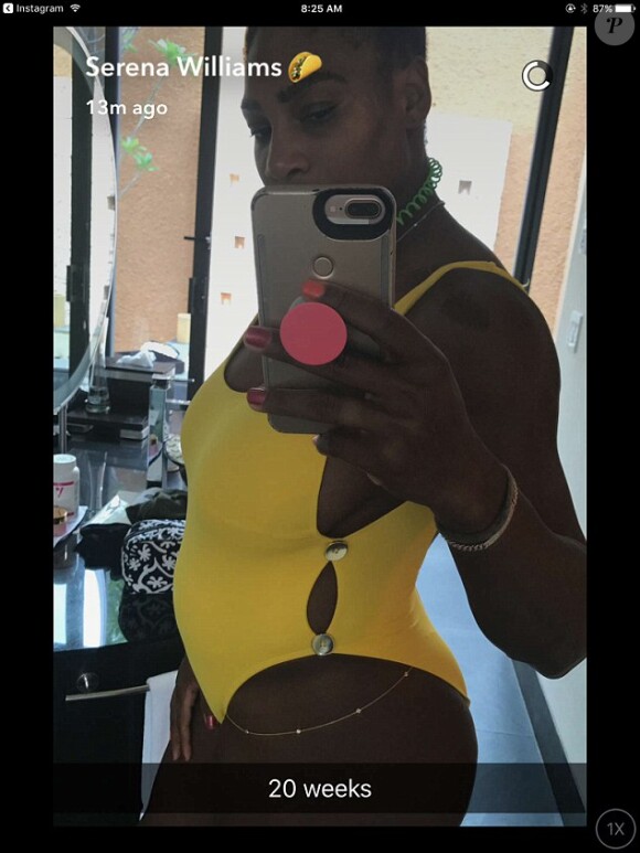 Serena Williams annonce (par erreur) sa grossesse sur Snapchat le 19 avril 2017.
