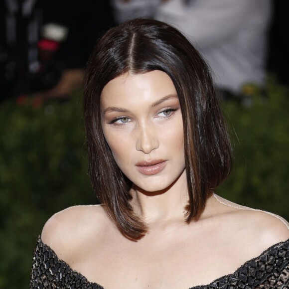 Bella Hadid - Les célébrités arrivent au MET 2017 Costume Institute Gala sur le thème de "Rei Kawakubo/Comme des Garçons: Art Of The In-Between" à New York le 1er mai 2017.