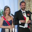 Le prince héritier Haakon de Norvège avait encore sa barbe lorsqu'il a porté avec sa soeur la princesse Märtha Louise un toast à la santé de leurs parents le 9 mai 2017 au palais royal à Oslo pour le double 80e anniversaire du roi Harald V et de la reine Sonja de Norvège.