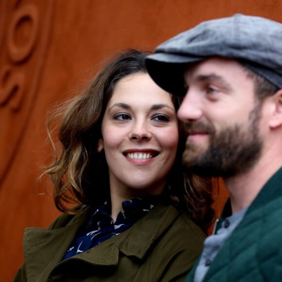 Alysson Paradis et son compagnon Guillaume Gouix - People au village des internationaux de France de tennis à Roland Garros à Paris 2 juin 2016. © Dominique Jacovides / Bestimage