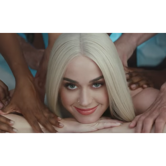 Katy Perry dans son nouveau clip "Bon Appétit", diffusé le 12 mai 2017