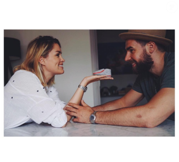 Luka Karabatic et Jeny Priez ont annoncé le 15 mai 2017 via Instagram la naissance prochaine de leur premier enfant, attendu en novembre.