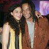 Yannick Noah et sa fille Yelena lors de la générale du spectacle "Saltimbanco" du Cirque Soleil à Boulogne-Billancourt, le 7 avril 2005.