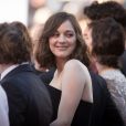Marion Cotillard - Montée des marches du film "Les Fantômes d'Ismaël" lors de la cérémonie d'ouverture du 70ème Festival International du Film de Cannes. Le 17 mai 2017 © Borde-Jacovides-Moreau / Bestimage