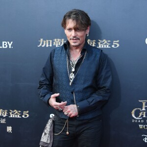 Johnny Depp à la première de "Pirates of the Caribbean: Dead Men Tell No Tales" à Shanghai Disneyland. Chine, Shanghai, le 11 mai 2017. © TPG via Zuma Press/Bestimage