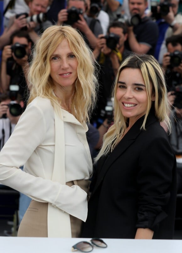 Sandrine Kiberlain et Elodie Bouchez - Photocall du jury "Caméra d'Or" lors du 70ème Festival International du Film de Cannes. Le 18 mai 2017 © Borde-Jacovides-Moreau / Bestimage