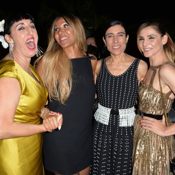 Semi-exclusif - Rossy de Palma, Cathy Guetta, Blanca Li, Clotilde Courau - Madame Figaro, Chopard et UniFrance s'associent pour célébrer le temps du dîner "Cannes French Party" le rayonnement du cinéma français dans le monde sur La terrasse By Albane lors du 70ème festival de Cannes le 18 mai 2017. © Veeren/Bestimage