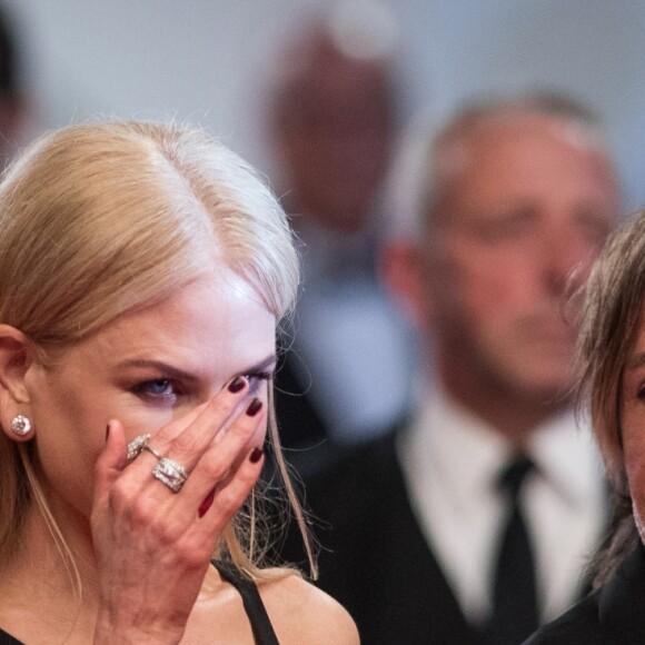Keith Urban et sa femme Nicole Kidman - Descente des marches du film "Mise à Mort du Cerf Sacré" lors du 70ème Festival International du Film de Cannes. Le 22 mai 2017. © Borde-Jacovides-Moreau/Bestimage