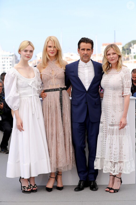 Elle Fanning, Nicole Kidman, Colin Farrell et Kirsten Dunst au photocall du film "Les Proies" lors du 70ème Festival International du Film de Cannes, France, le 24 mai 2017. © Borde-Jacovides-Moreau/Bestimage