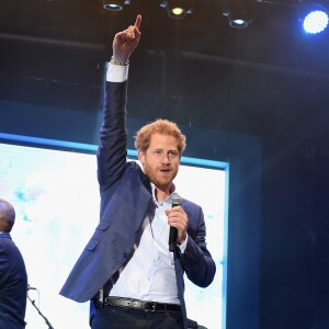 Le prince Harry et le prince Seeiso du Lesotho au concert caritatif de la Fondation "Sentebale" au palais de Kensington à Londres, le 28 juin 2016, pour lever des fonds pour les adolescents vivant avec le VIH en Afrique sub-saharienne.