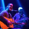 Exclusif - Chris Cornell sur scène lors d'un concert d'Anna Vissi le 6 avril 2017 à Athènes.