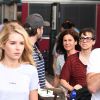 Lottie Moss arrive à l'aéroport de Malaga avec Emily Blackwell et Valentine Sozbilir à Malaga le 26 mai 2017