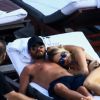 Scott Disick s'amuse en charmante compagnie sur une plage à Miami! A peine revenu de ses vacances en famille au Costa Rica, Scott semble prendre du bon temps en compagnie de jolies inconnues dont le mannequin J Lynne. Le 31 janvier 2017