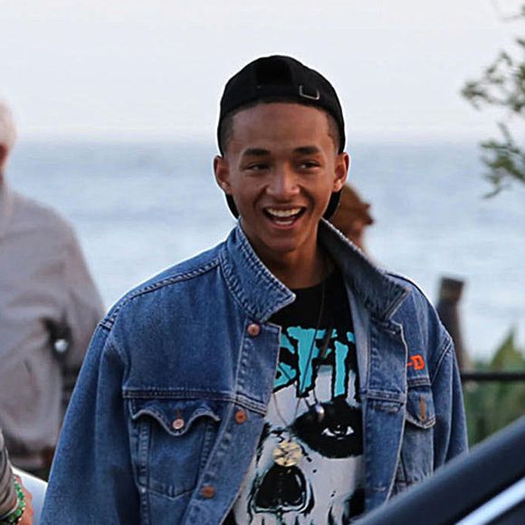 Jaden Smith a dîné avec sa soeur Willow, sa mère Jada Pinkett et sa grand-mère Adrienne Banfield-Jones au restaurant Nobu Malibu le jour de la fête des mères à los Angeles le 14 mai 2017.