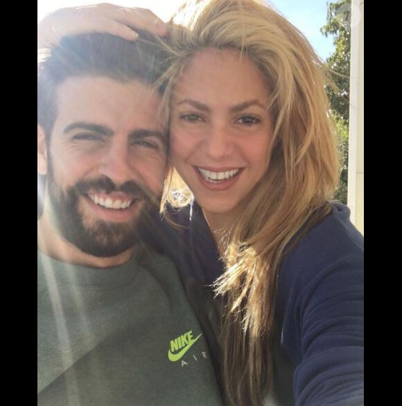 Shakira et Gerard Piqué partagent un selfie sur Instagram, 2016.