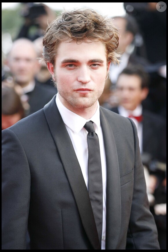 Robert Pattinson - Montée des marches du film "Inglorious Basterds" au Festival de Cannes le 20 mai 2009