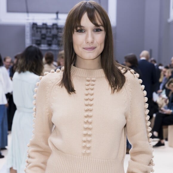 Ana Girardot - People au défilé de mode prêt-à-porter automne-hiver 2017/2018 "Chloé" au Grand Palais à Paris. Le 2 mars 2017 Olivier Borde / Bestimage