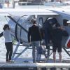 Exclusif - Pippa Middleton et son mari James Matthews partent du port de Sydney en hydravion avec des amis pour se rendre à Cottage Point, Australie, le 31 mai 2017.
