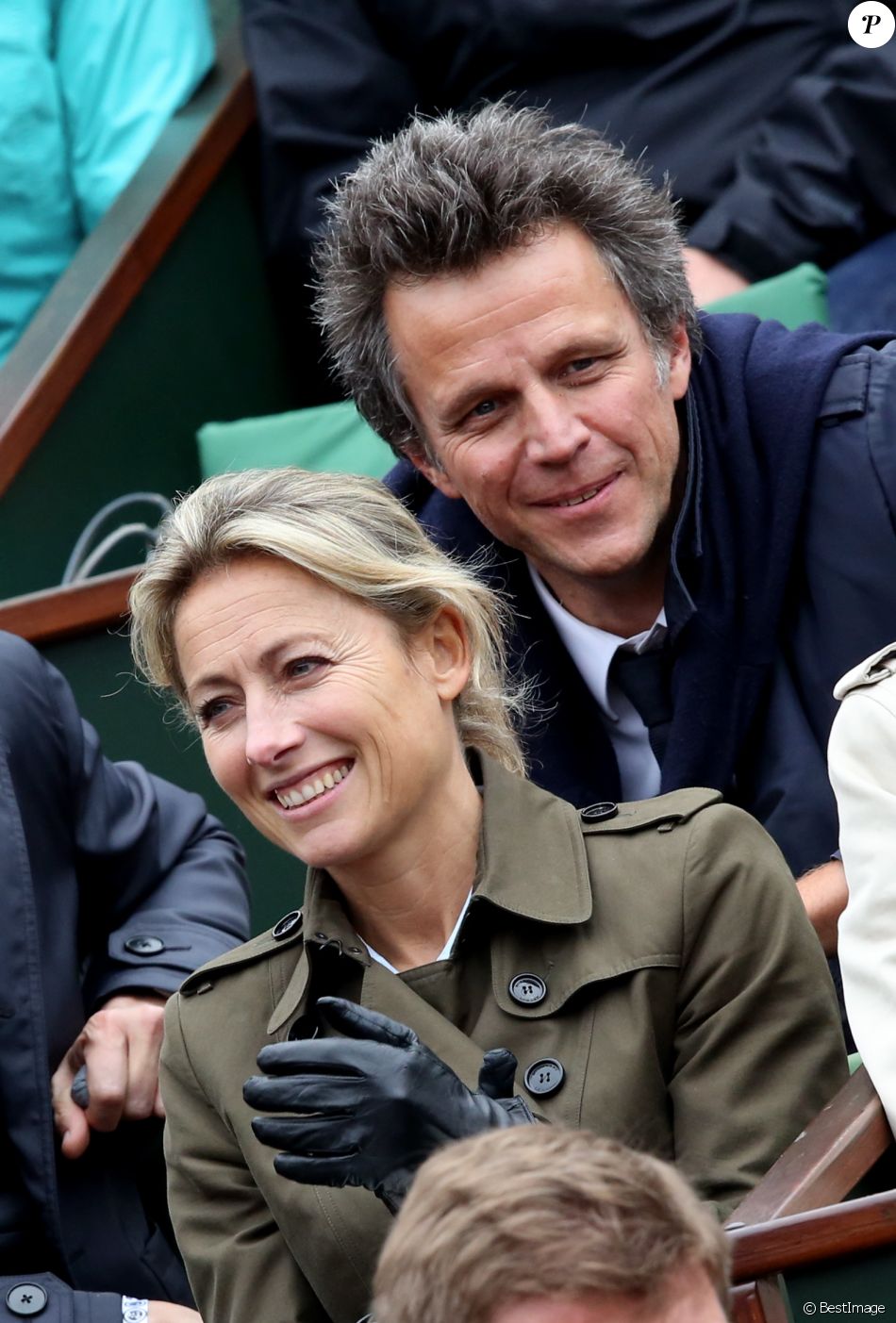 Anne-Sophie Lapix et son mari Arthur Sadoun - People dans les tribunes
