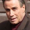 John Travolta, les cheveux gris, sur le tournage du film 'The Life and Death of John Gotti' dans le quartier de Brooklyn à New York , le 21 février 2017