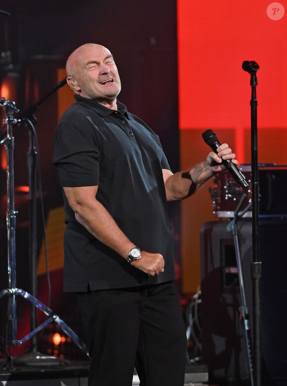 Phil Collins lors de la cérémonie d'ouverture de l’US Open 2016 au USTA Billie Jean King National Tennis Center à Flushing Meadow, New York City, New York, Etats-Unis, le 29 août 2016.