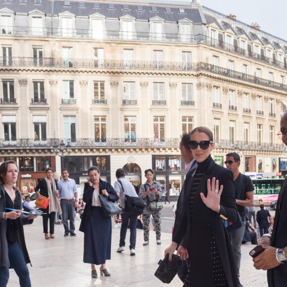 Semi Exclusif - Céline Dion et son styliste Law Roach arrivent à l'Opéra Garnier à Paris, le 13 juin 2017.