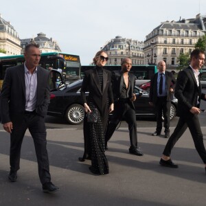 Semi Exclusif - Céline Dion et son styliste Law Roach arrivent à l'Opéra Garnier à Paris, le 13 juin 2017.