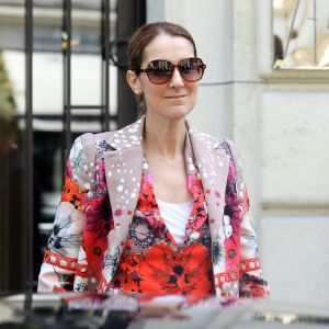 Céline Dion quitte l'hôtel Royal Monceau, à Paris, le 14 juin 2017.
