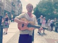 Tom Felton (Harry Potter) chante en pleine rue... dans une indifférence totale !