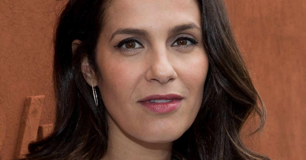 Elisa Avocate Plus Belle La Vie Actrice Elisa Tovati au village lors des internationaux de France de Roland
