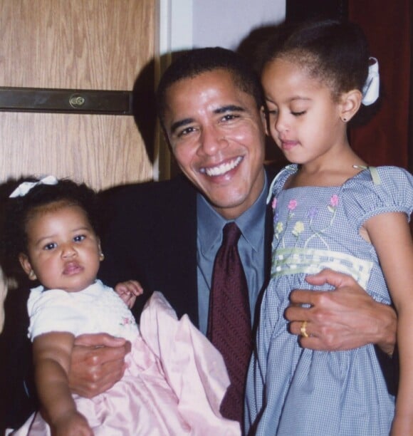 Barack Obama et ses filles Natasha et Malia. Photo publiée le 18 juin 2017.
