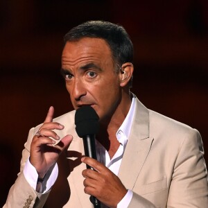 Exclusif - Nikos Aliagas pendant l'émission "La chanson de l'année fête la musique" dans les arènes de Nîmes, diffusée en direct sur TF1 le 17 juin 2017. © Bruno Bebert/Bestimage