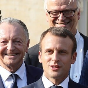 Le président de la République Emmanuel Macron et sa femme Brigitte Macron (Trogneux) reçoivent l'équipe de football féminine de l'Olympique lyonnais (qui a remporté la ligue des Champions) au Palais de l'Elysée à Paris, le 20 juin 2017. © Dominique Jacovides/Bestimage