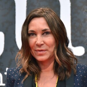 Zazie pose lors de la cérémonie de clôture de la 9ème édition du Festival International du Film Policier de Beaune, le 1er avril, 2017. © Giancarlo Gorassini/Bestimage