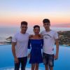 Vérnonique Zidane entouré de ses fils Luca et Theo lors de vacances en Grèce. Photo publiée sur Instagram en juin 2017.